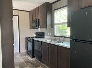 99 Mulberry, Belleville, MI 48111