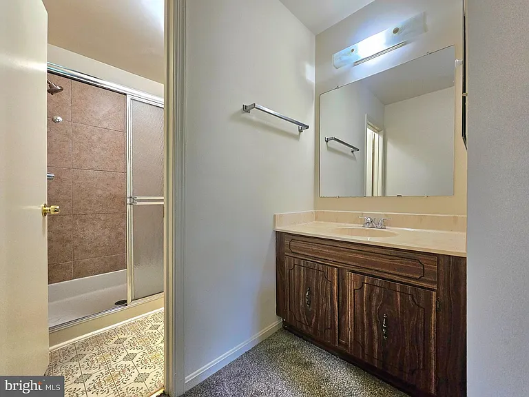 4719 Gainsborough Dr — Photo 15