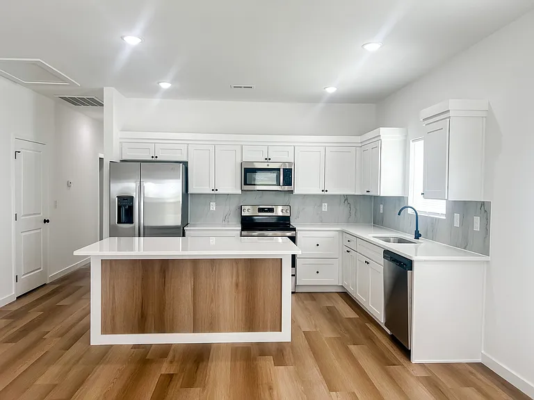 262 Hummingbird Ln — Photo 3
