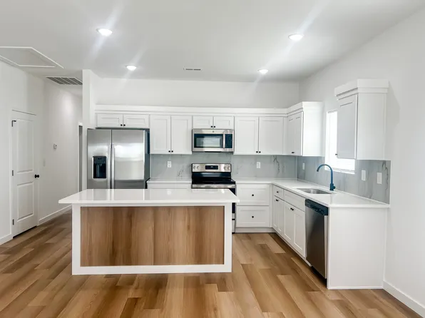 286 Hummingbird Ln, Chesnee, SC 29323