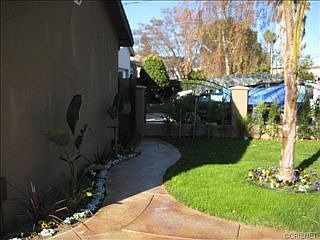 3rd image of 6717 Varna Ave