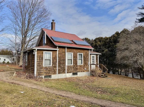 270 N East St, Amherst, MA 01002