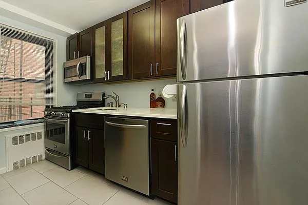 14018 Burden Cres APT 207 photo 1