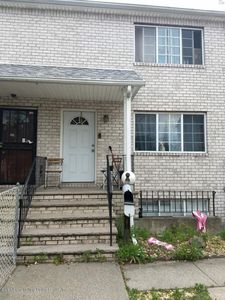 88 Beach St, Staten Island, NY, 10304