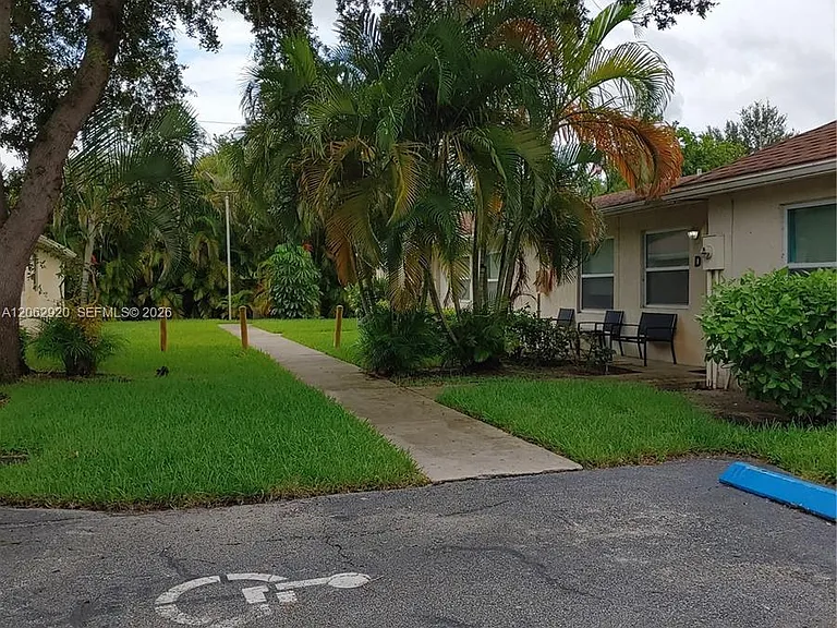 5060 Sanctuary Way #E — Photo 18