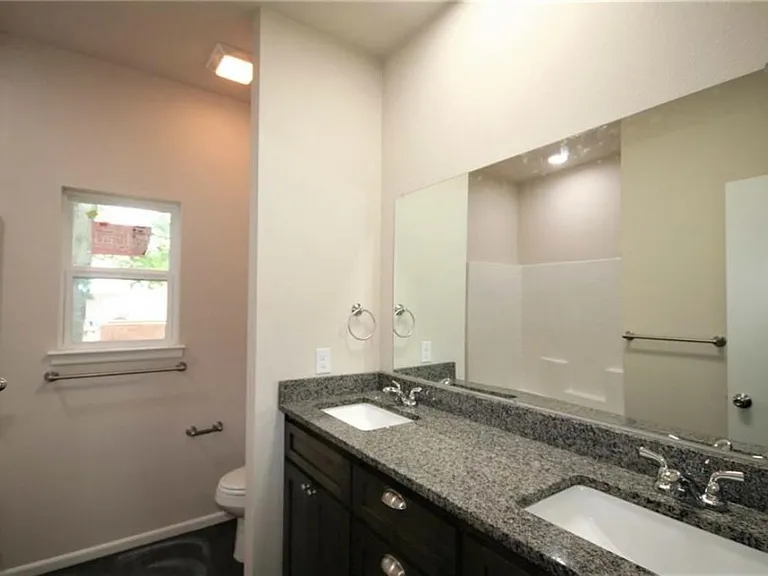 614 Railroad Ave #100 — Photo 7
