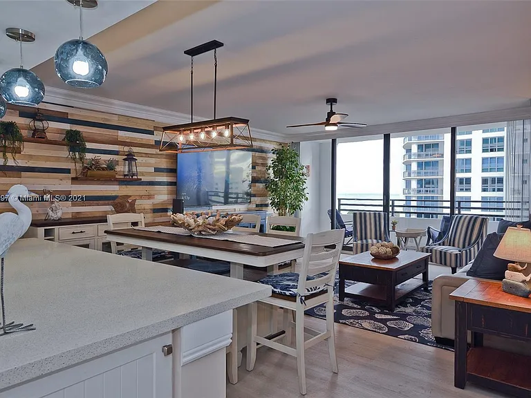 3505 S Ocean Dr #817 — Photo 4