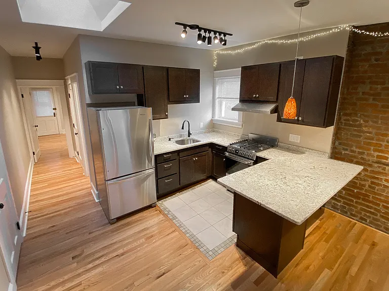 95 Chestnut St #3 — Photo 1