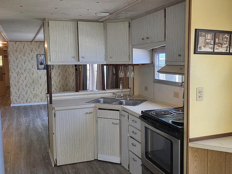 226 Lamplighter Ln — Photo 4