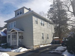 128 Rutherglen Ave, Providence, RI 02907