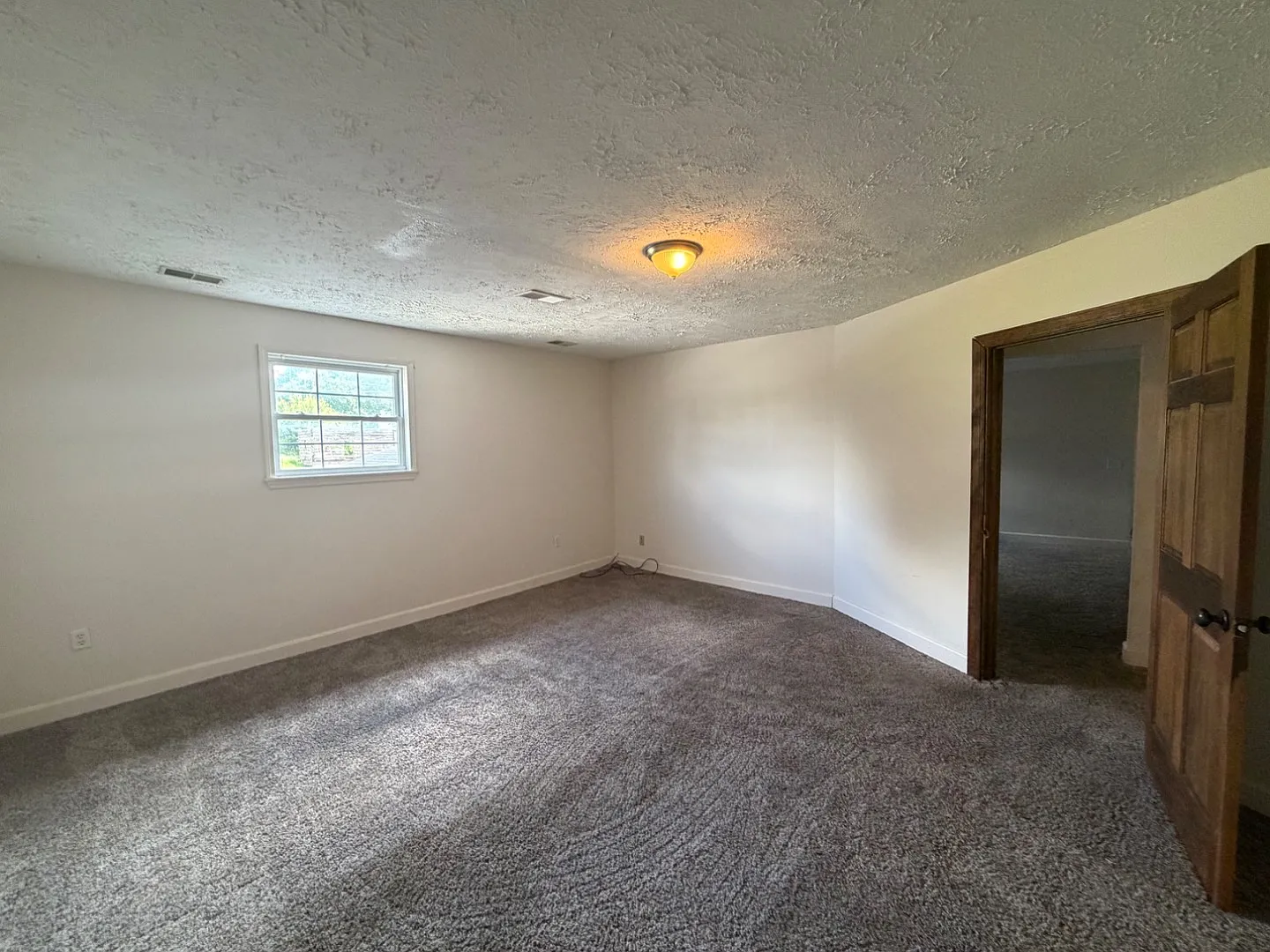 101 W Main St - 101 Unit A — Photo 2