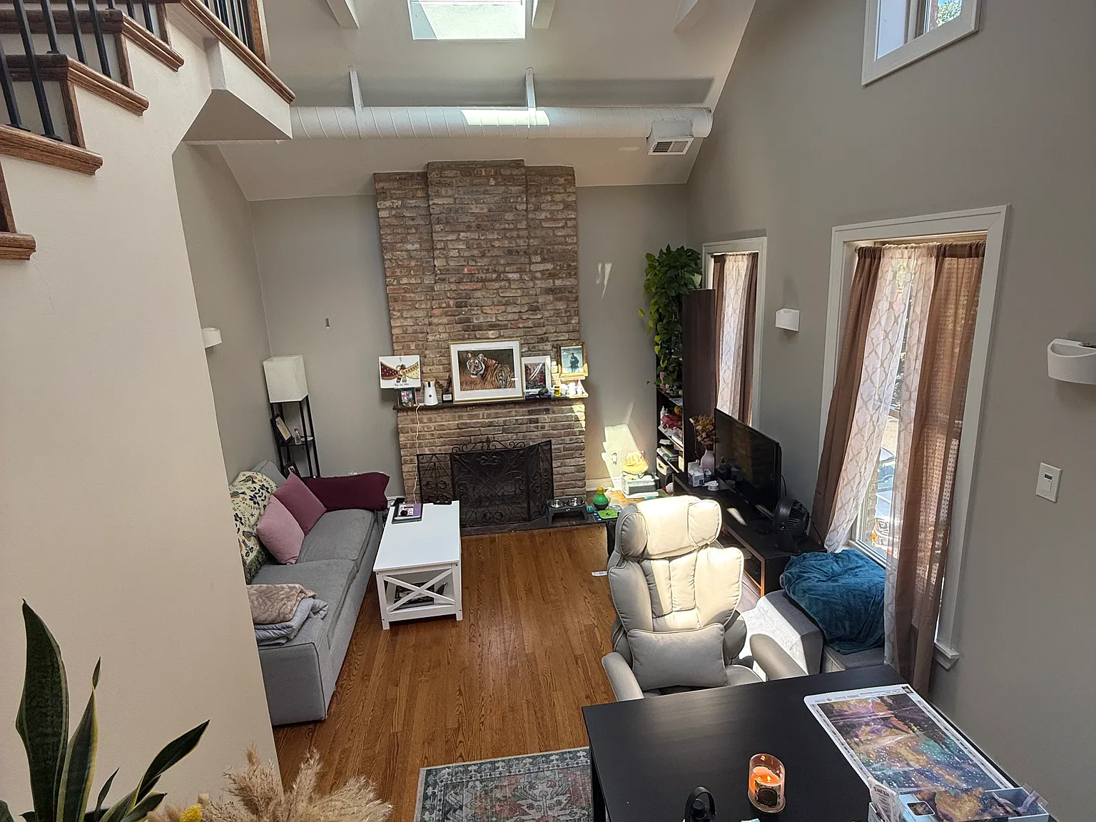 2 bed, 1200 sqft, $3,700 — Photo 2