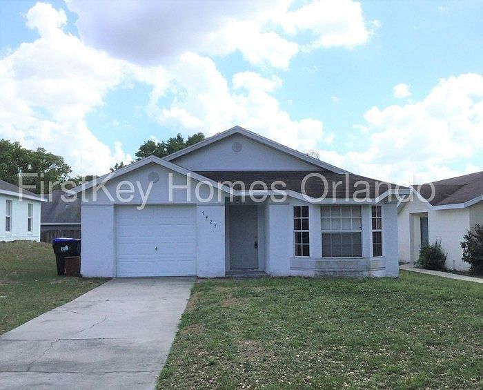 1st image of 7427 Groveoak Dr
