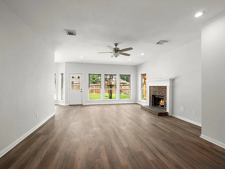 16518 Elmwood Point Ln — Photo 3