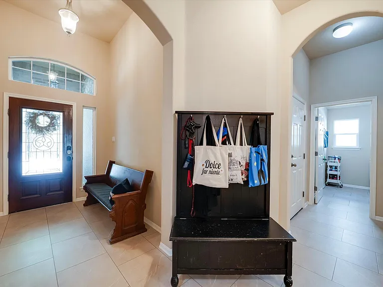 13717 Long Shadow Dr — Photo 4