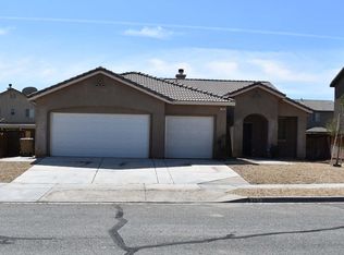 13923 Nettle St, Hesperia, CA 92344