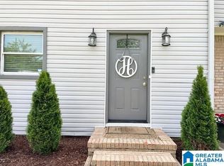 713 Cahaba Manor Trl, Pelham, AL 35124