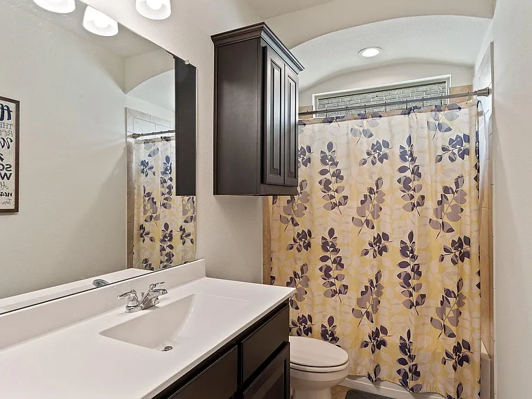 9124 Golden Hollow Ln — Photo 17