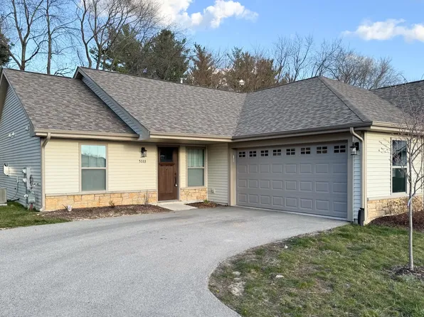 5333 Jackies Ct, Loves Park, IL 61111