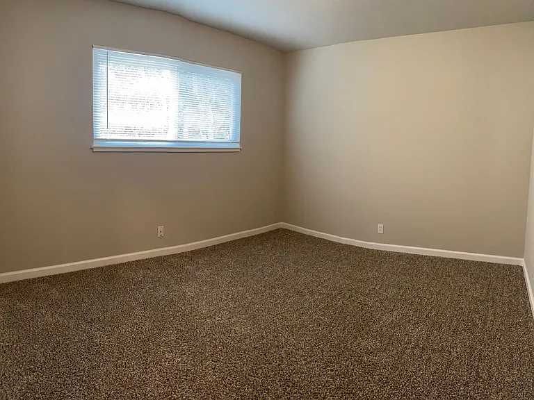 1457-1459 Plumas Ln — Photo 6