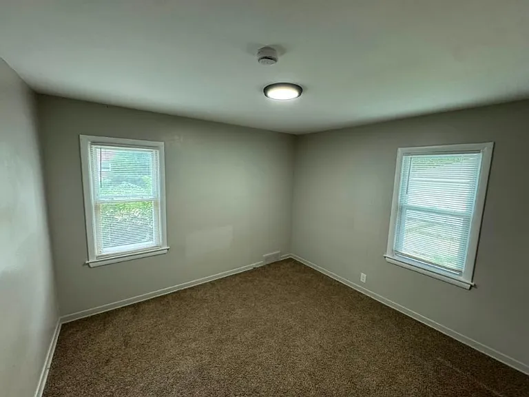 12037 Corbett St — Photo 11