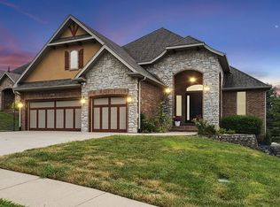 2956 S Ranch Dr, Springfield, MO 65809