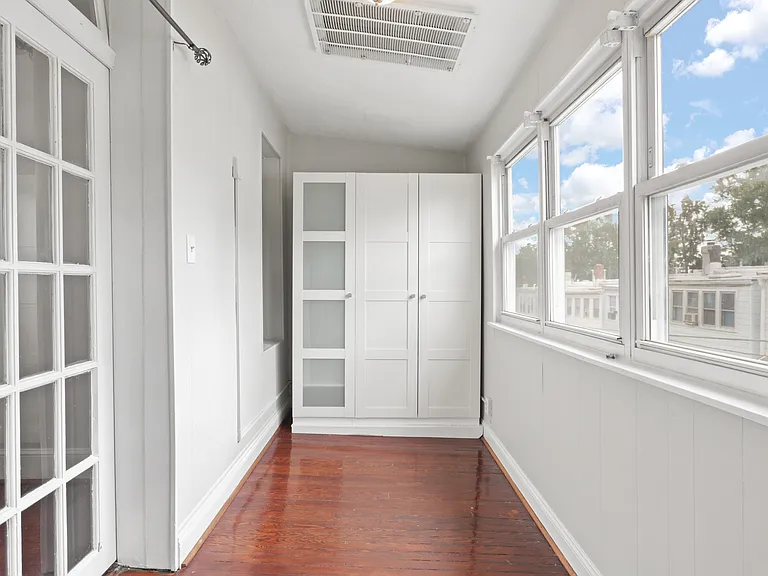209 Douglas St NE — Photo 19