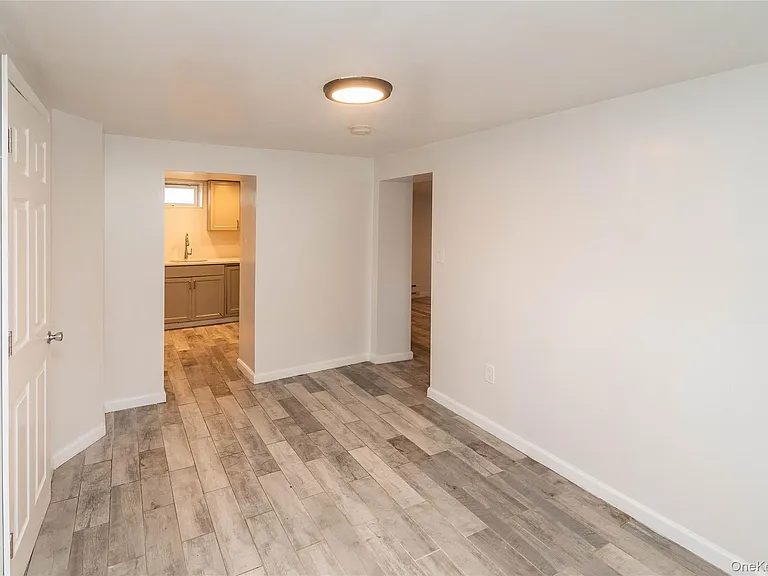 1258 North Ave #2 — Photo 13