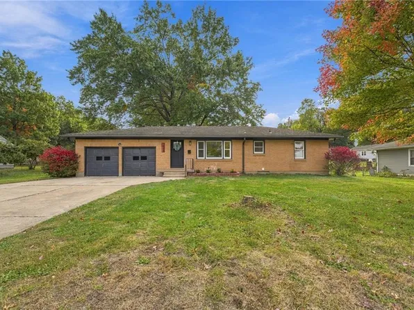 2913 S Westport Rd, Independence, MO 64052