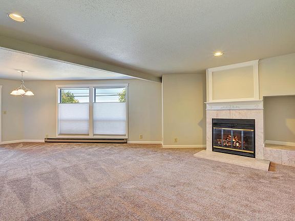 4th image of 4000 24th Ave W APT 102