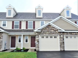 249 Lakeside Xing, Mount Joy, PA 17552