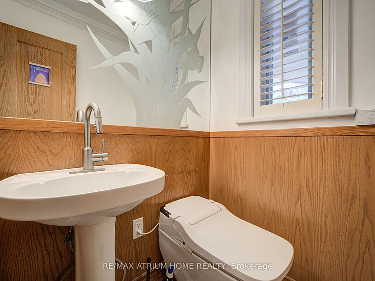 8 Patrick Blvd — Photo 7