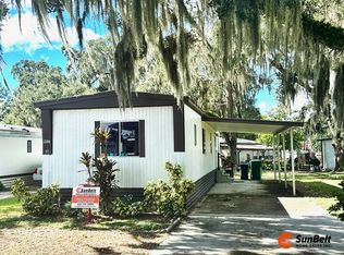 907 Pamela St, Wildwood, FL 34785