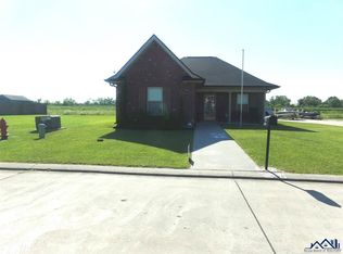 202 Darwen Dr, Raceland, LA 70394