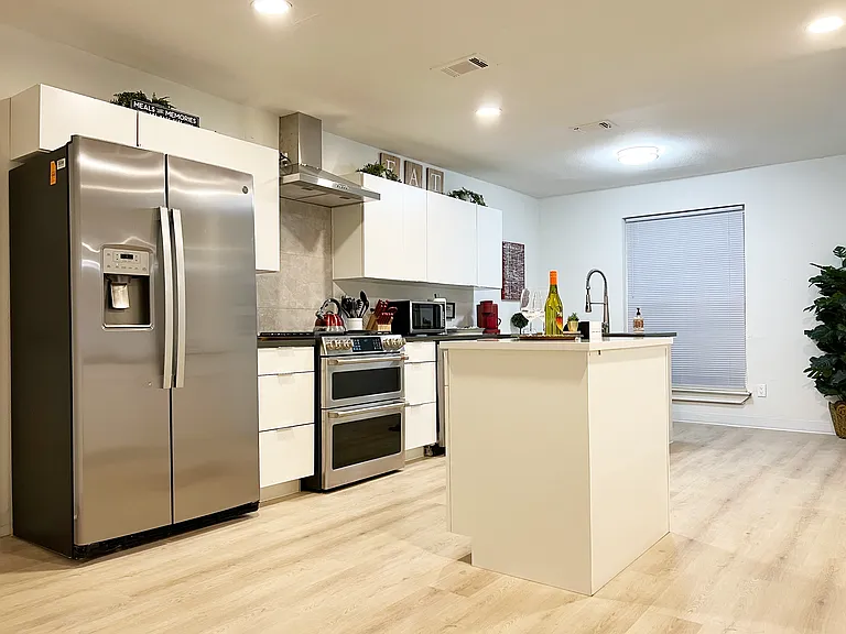 9241 Markanne Dr — Photo 16