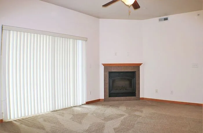 565 Pond View Dr #202 — Photo 4