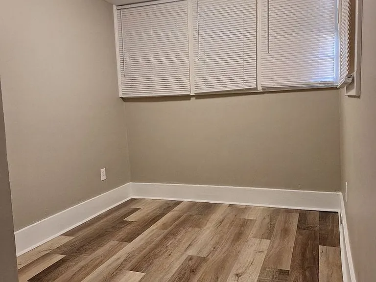 1460 Lyndale Ave — Photo 7