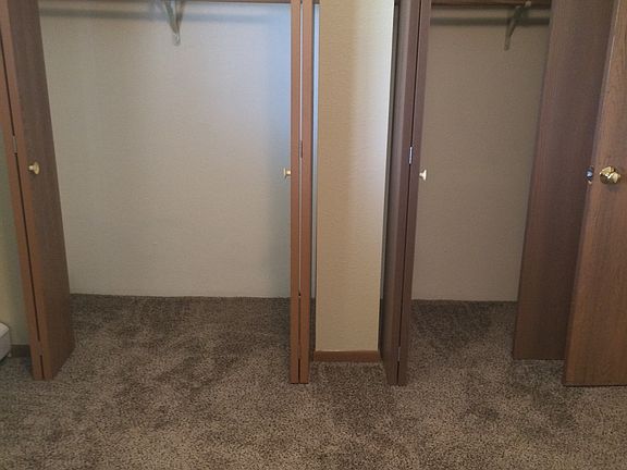 4th image of 401 37th Ave N APT 201