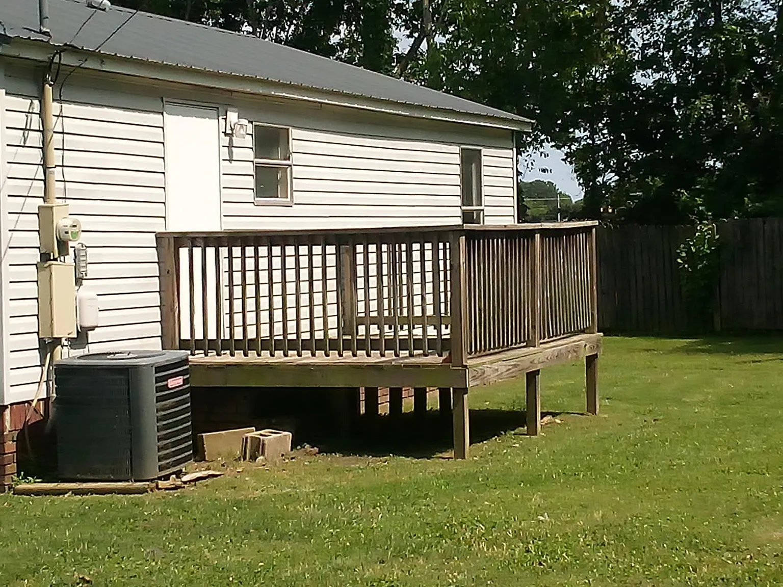 3 bed, 1000 sqft, $895 — Photo 4