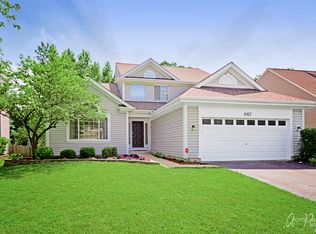 1067 Chesapeake Blvd, Grayslake, IL 60030