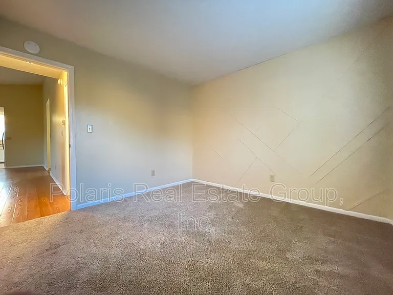 978 Spring Meadow Dr — Photo 4