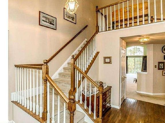 3rd image of 145 Haslan Ln