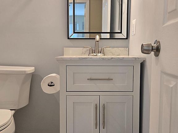 4th image of 424 Trimble Rd