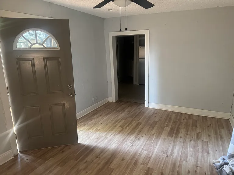 542 Topeka Blvd #3 — Photo 5