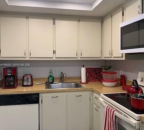 4th image of 5530 NW 44th St APT 111C