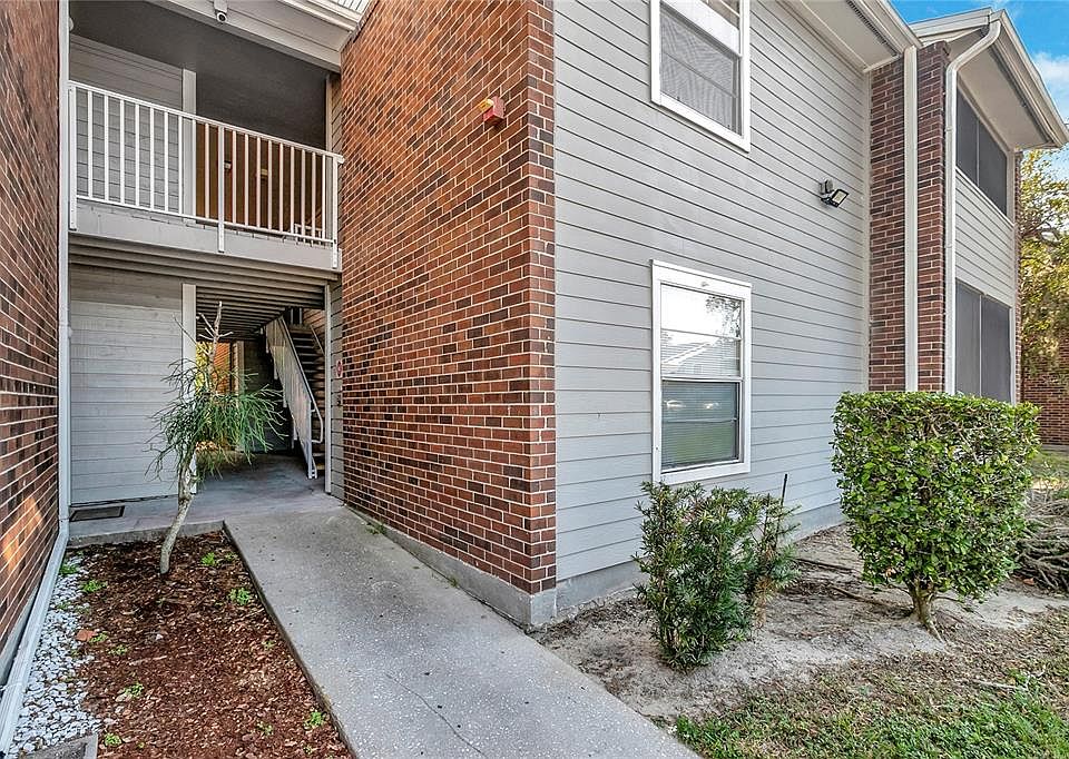 1st image of 1400 GANDY BOULEVARD N #1407