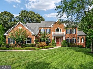 8428 Turnhouse Ct, Pasadena, MD 21122
