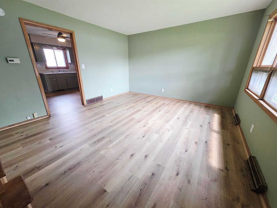 1st image of 8534 W Villard Ave