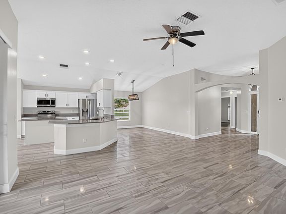 4th image of 1434 Hatcher Loop Dr
