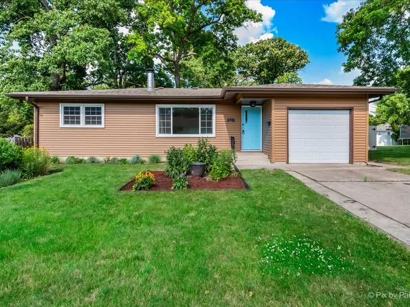 1022 Hanley St, McHenry, IL 60050